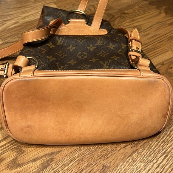 Louis Vuitton backpack - Picture 7 of 7